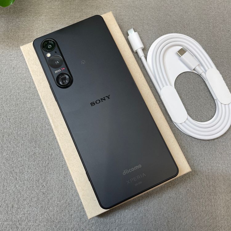 Sony Xperia 1 V SO-51D 256GB �֥�å� ������ SIM�ե꡼����̵��
