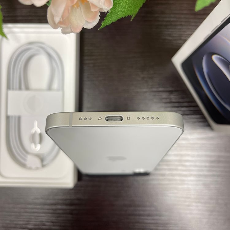 iPhone 16e 128GB ۥ磻ȹSIMե꡼ ̵