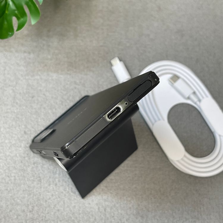 Sony Xperia 1 V SO-51D 256GB �֥�å� ������ SIM�ե꡼����̵��