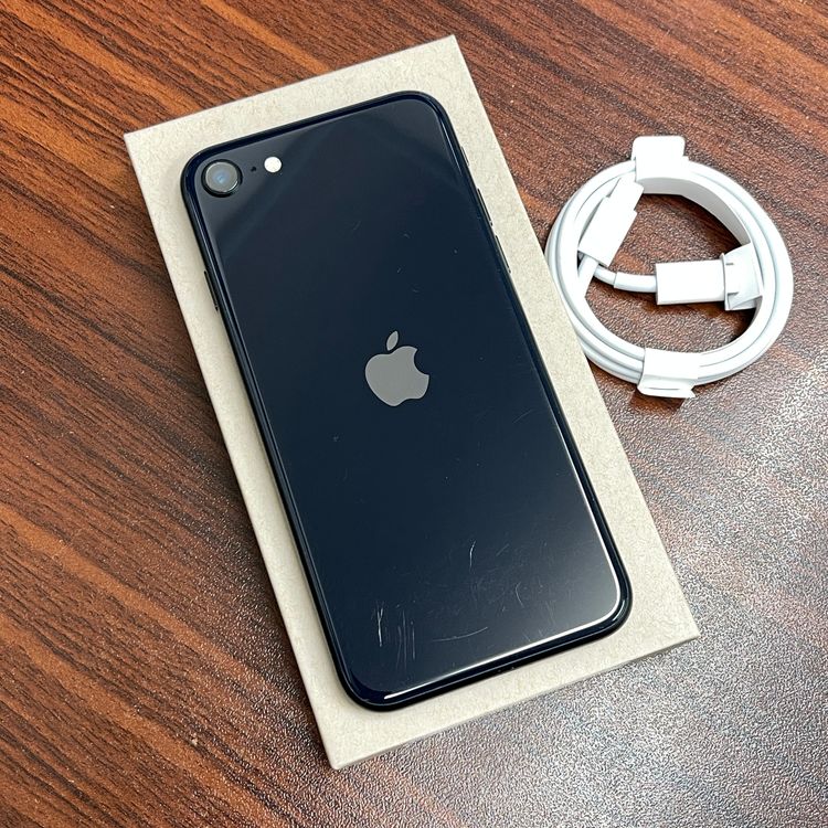 �Хåƥ꡼ 98% iPhone SE3 64GB �ߥåɥʥ��� ������ SIM�ե꡼ ����̵��