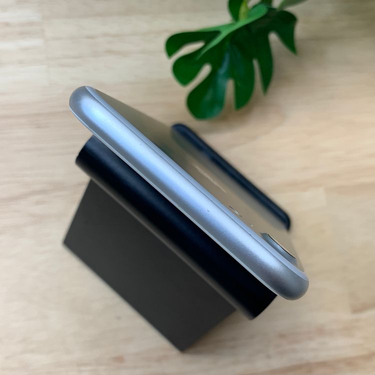 �Хåƥ꡼ 80% iPhone 7 32GB ����С� ������SIM�ե꡼����̵��