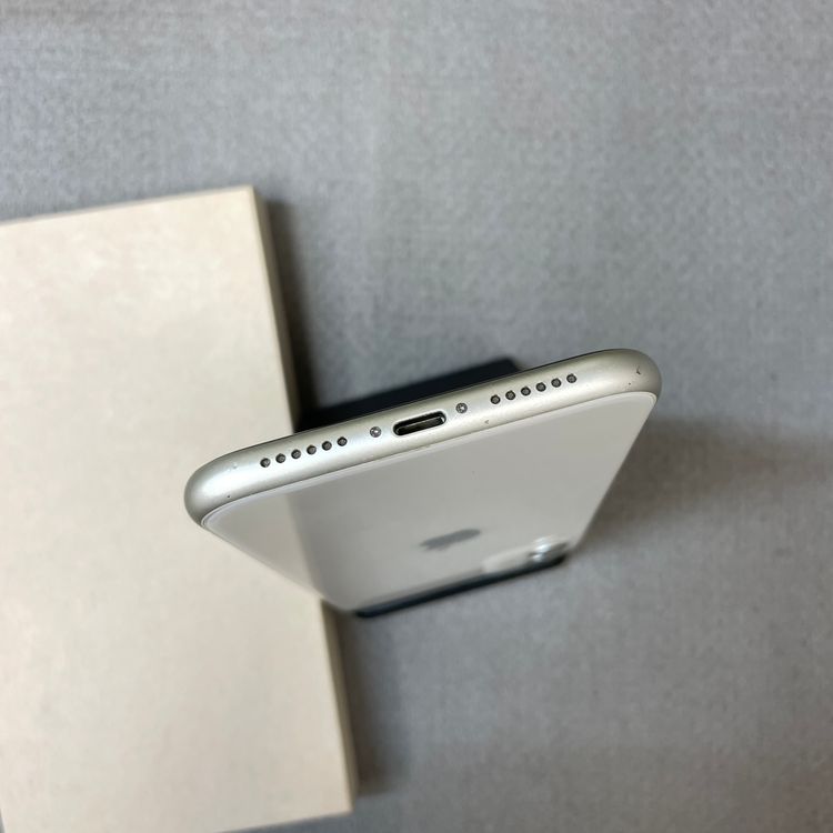 iPhone 11 128GB �ۥ磻�� ����SIM�ե꡼ ����̵��