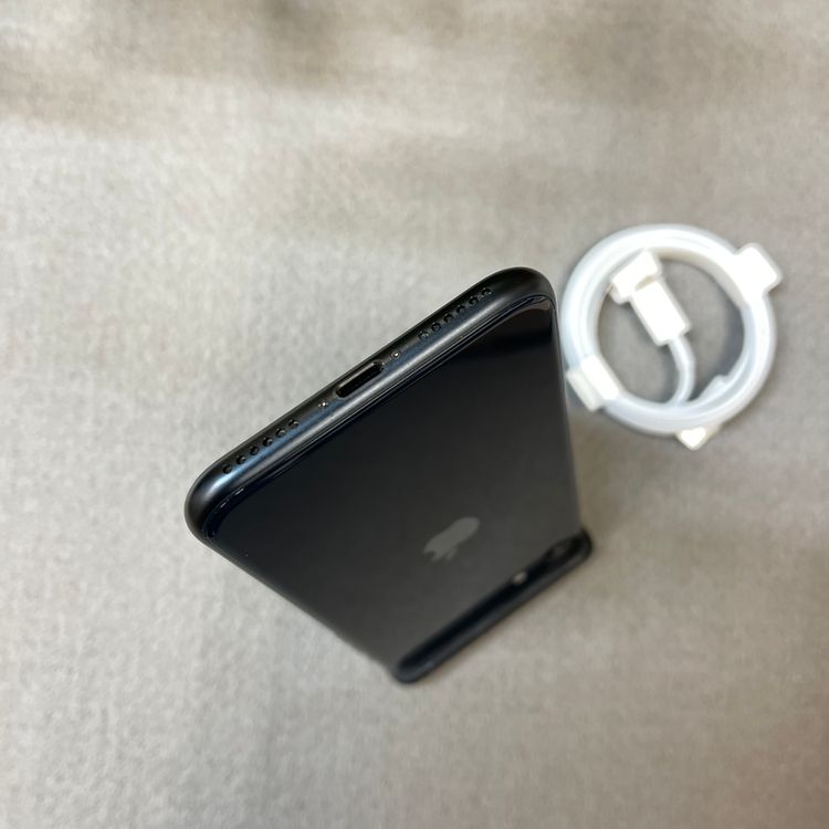 �Хåƥ꡼100% iPhone SE�裳���� 64GB �ߥåɥʥ��� ������ SIM�ե꡼