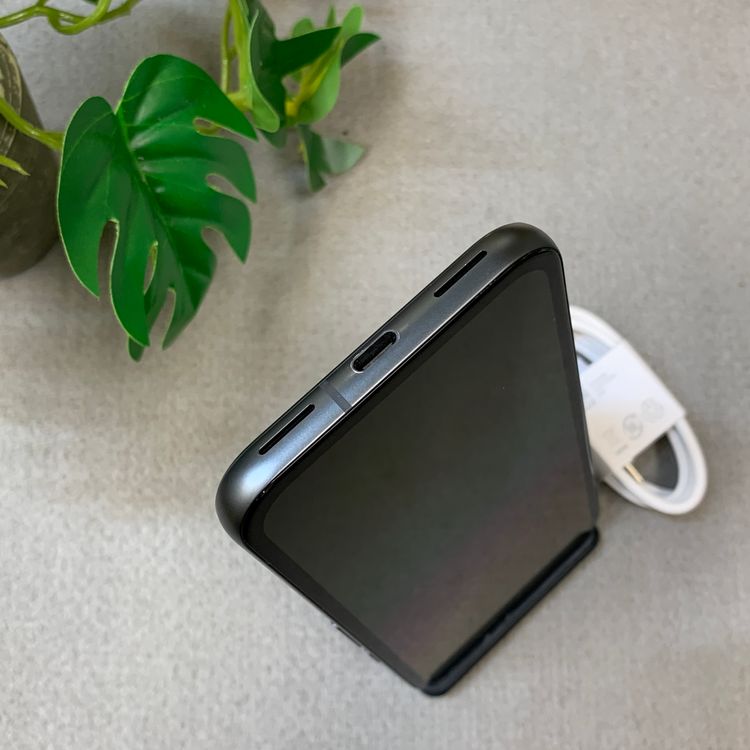 �Хåƥ꡼95% Google Pixel 8a 128Gb Obsidian ����SIM�ե꡼