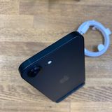 �Хåƥ꡼100% iPhone 16e 256GB �֥�å� Apple�� SIM�ե꡼