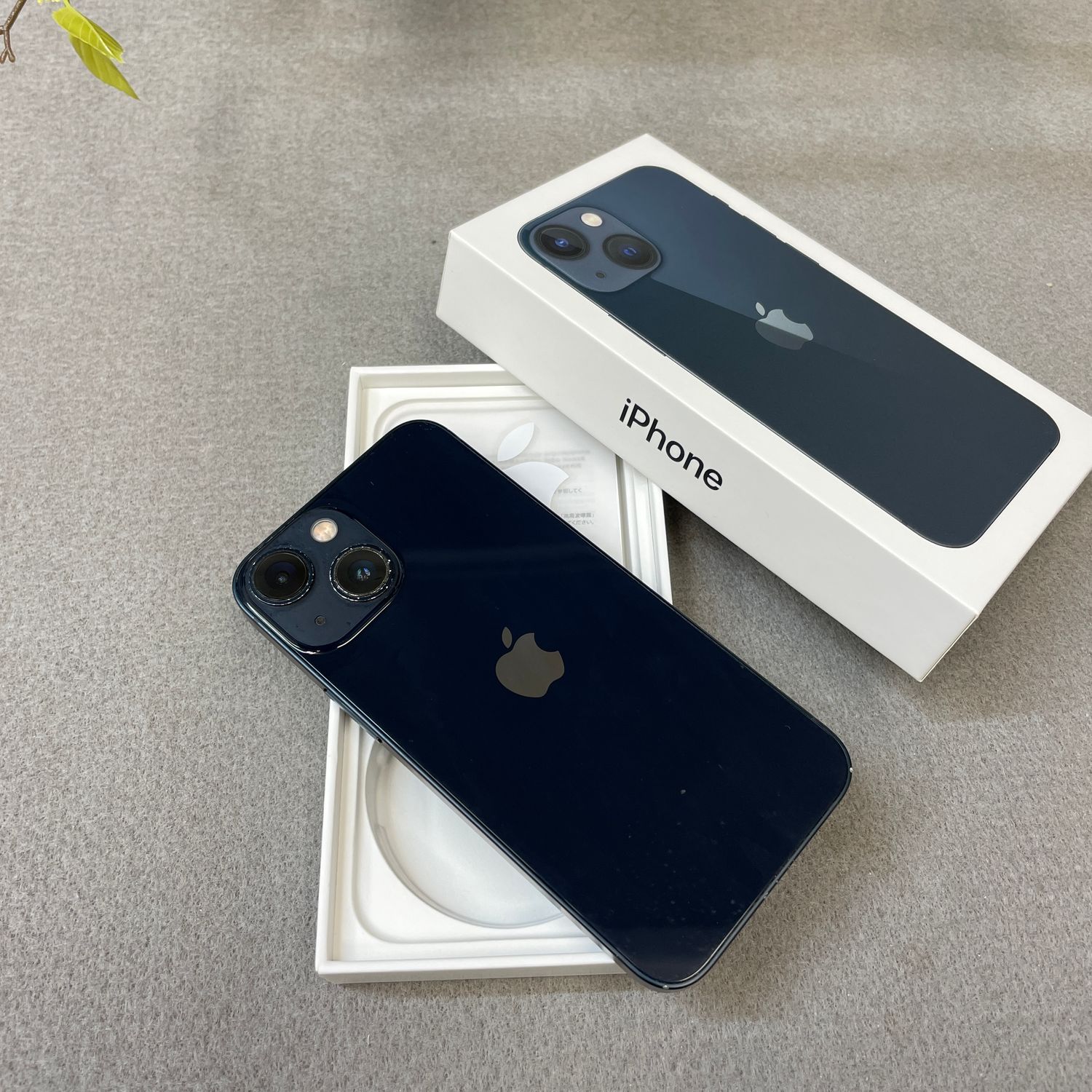 ムスビー｜【バッテリー93%】iPhone 13mini 128GB ミッドナイト 国内版 