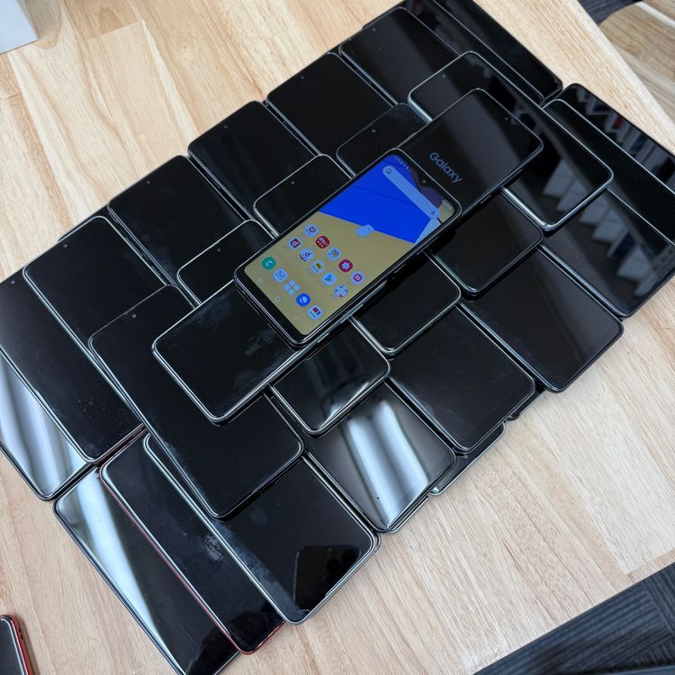 10�楻�å� Galaxy A21 SC-42A �ɥ����� �������¡� ����̵��