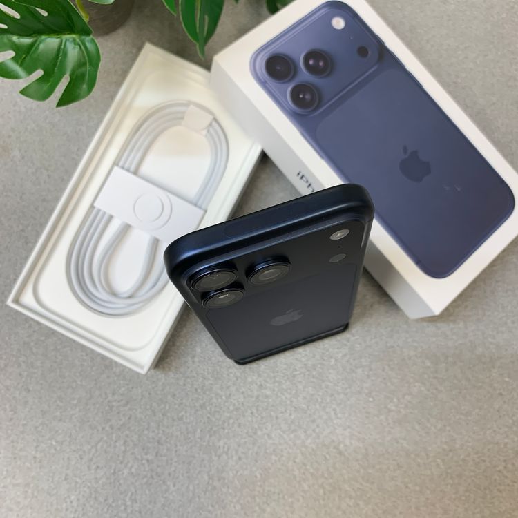 �Хåƥ꡼100% iPhone 17Pro 256GB ������ SIM�ե꡼ ����̵��