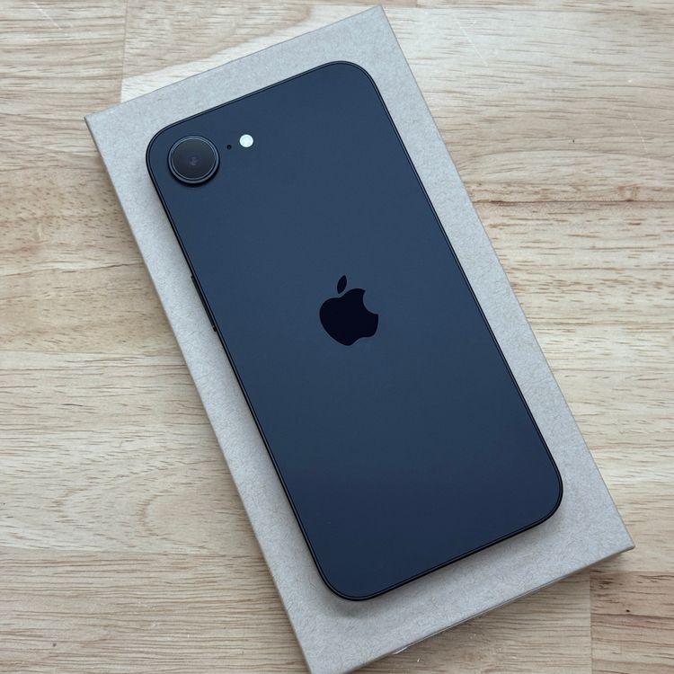 ����Ʊ�� iPhone 16e 128GB �֥�å� ������SIM�ե꡼ ����̵��