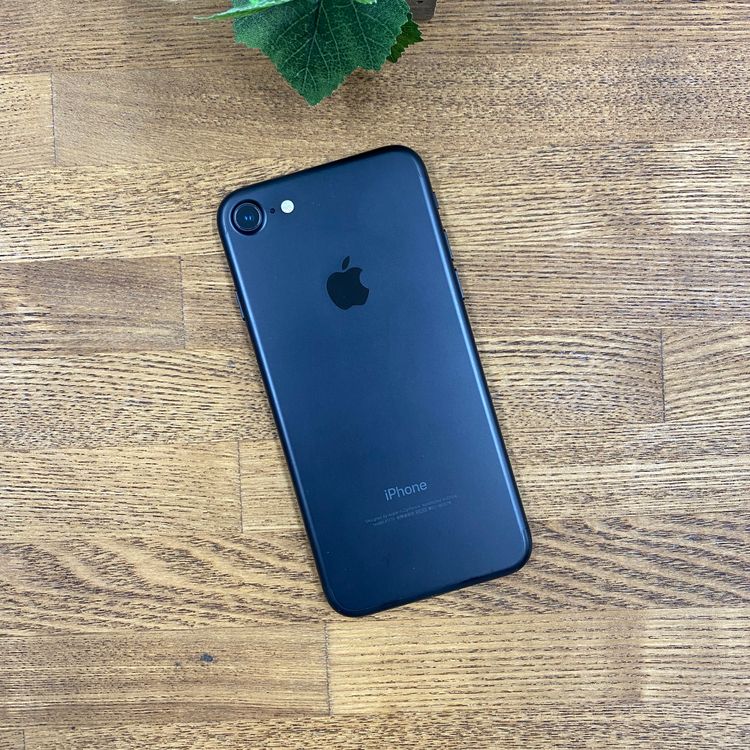 iPhone 7 32GB �֥�å������� SIM�ե꡼����̵��