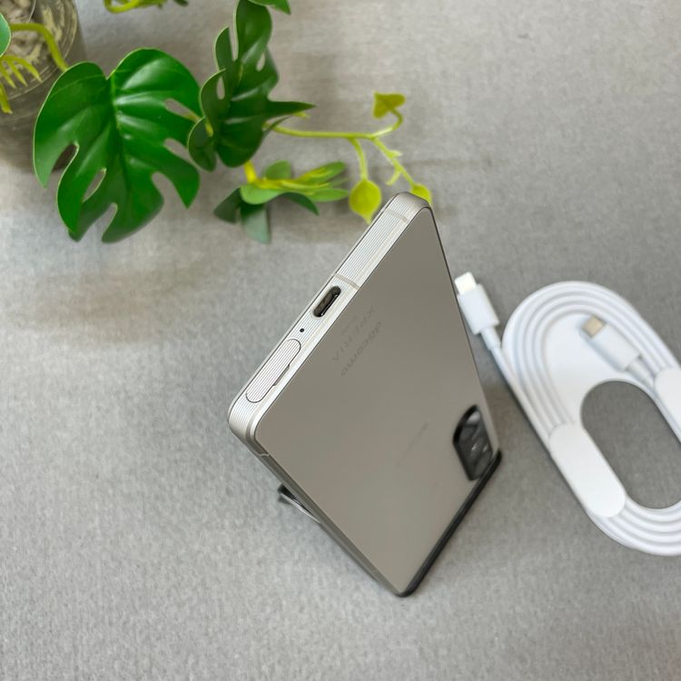 Sony Xperia 1 V SO-51D 256GB ����С� ������ SIM�ե꡼����̵��
