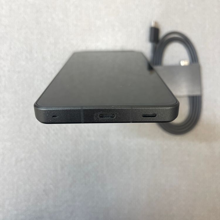 AQUOS R8 Pro 256GB �֥�å� ������ SIM�ե꡼����̵��