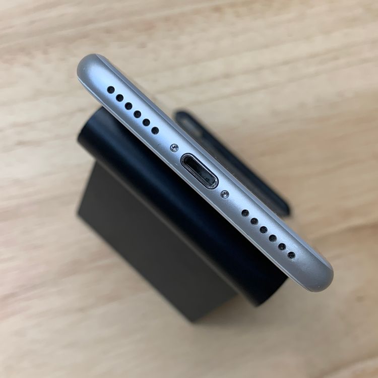 �Хåƥ꡼ 94% iPhone 7 32GB ����С������� SIM�ե꡼����̵��