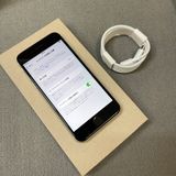 �Хåƥ꡼96% iPhone SE�裳���� 64GB �������饤�� ������ SIM�ե꡼����̵��