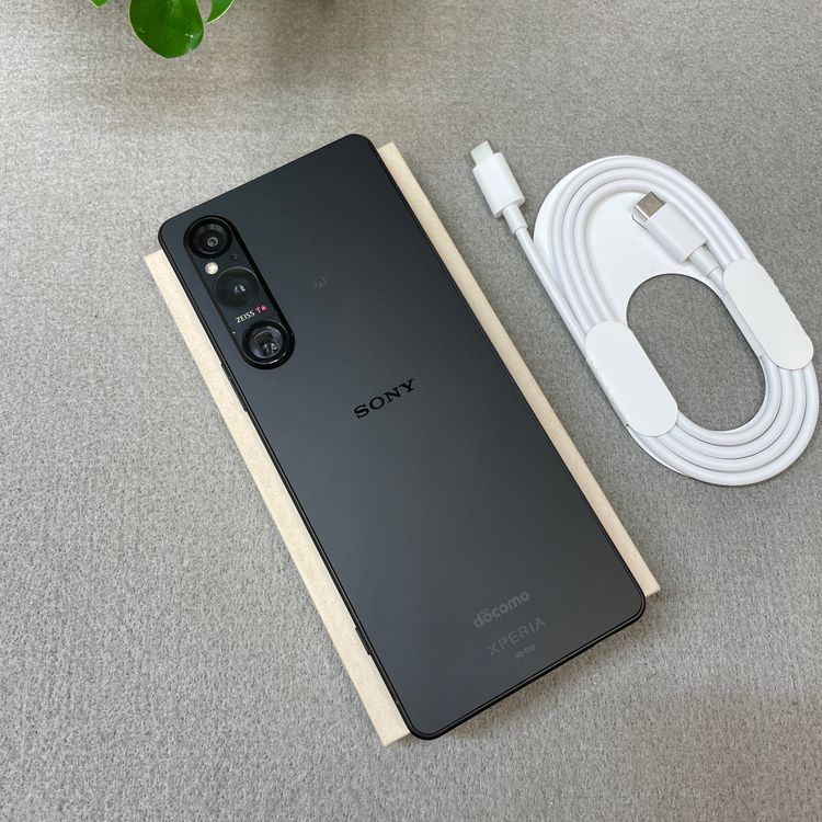 Sony Xperia 1 V SO-51D 256GB �֥�å� ������ SIM�ե꡼����̵��