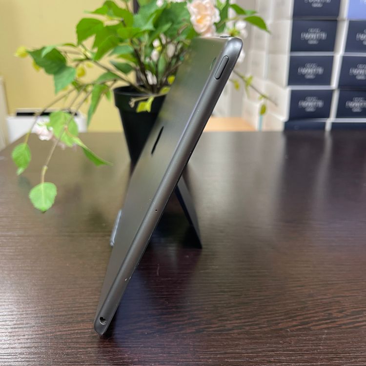 iPad(8) 32GB ڡ졼 Wi-Fiǥ