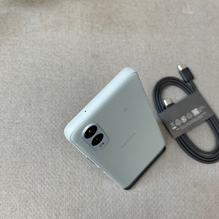 ����Ʊ�� Arrows We2 F-52E 64GB �֥롼 �ɥ����� SIM�ե꡼ ����̵��