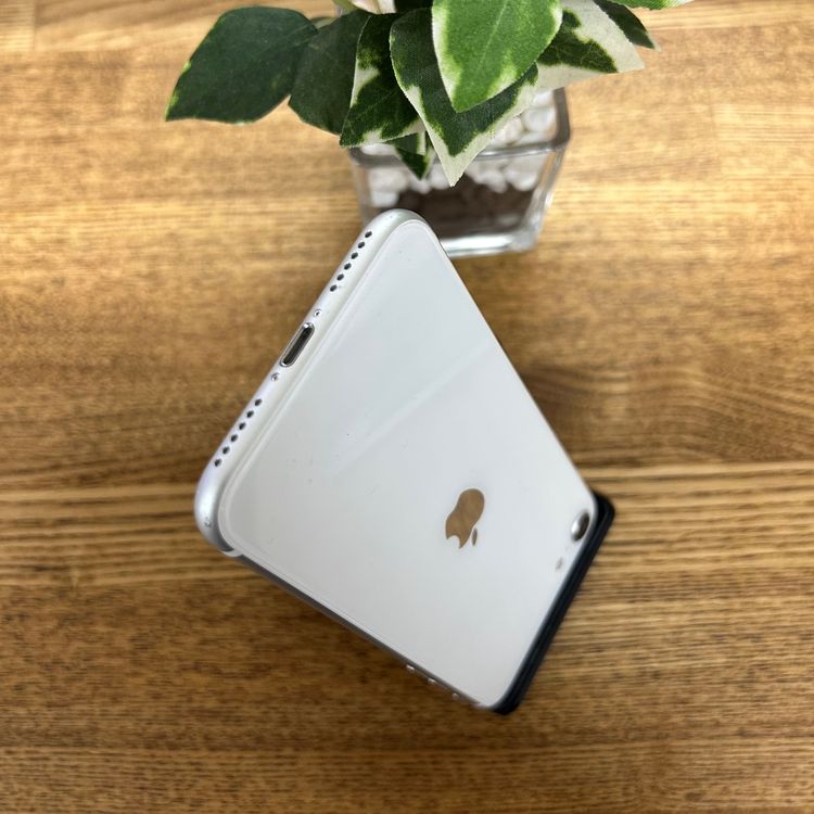 iPhone SE2 64GB �ۥ磻�� ������ SIM�ե꡼ ����̵��