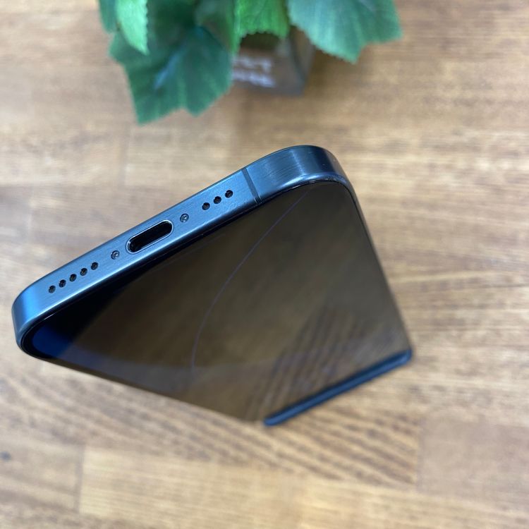 iPhone 15Pro 128GB �֥�å� ������ SIM�ե꡼ ����̵��