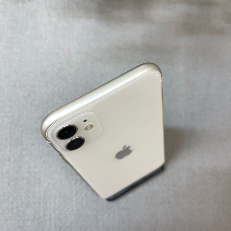 iPhone 11  64GB �ۥ磻�� ������ SIM�ե꡼ ����̵��