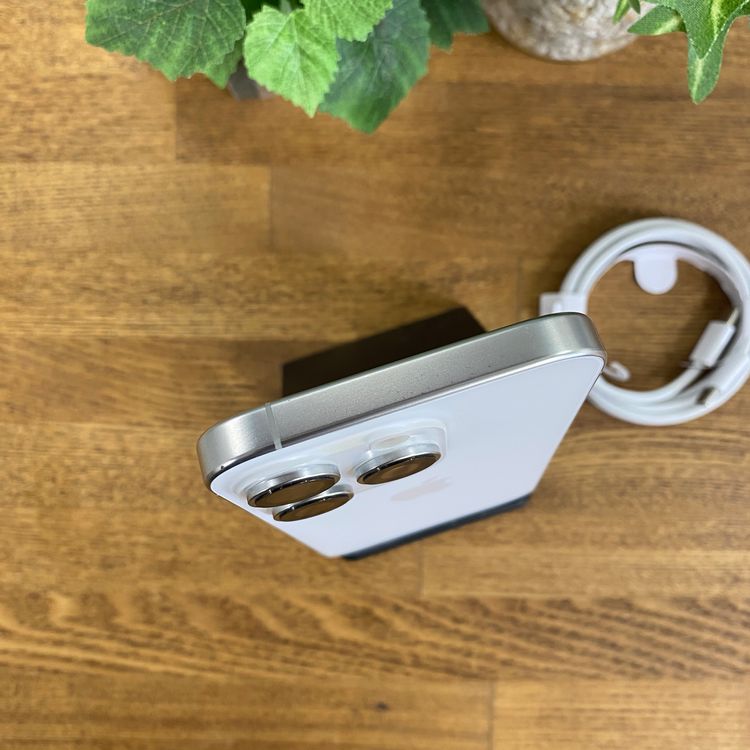 iPhone 16Pro 128GB �ۥ磻�� ������ SIM�ե꡼����̵��