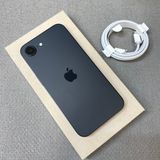 �Хåƥ꡼98% iPhone 16e 128GB �֥�å� Apple�� SIM�ե꡼����̵��