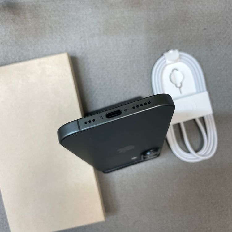 ����Ʊ�� iPhone 17 256GB �֥�å� ������ SIM�ե꡼ ����̵��