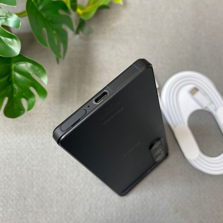 Sony Xperia 1 V SO-51D 256GB �֥�å� ������ SIM�ե꡼����̵��