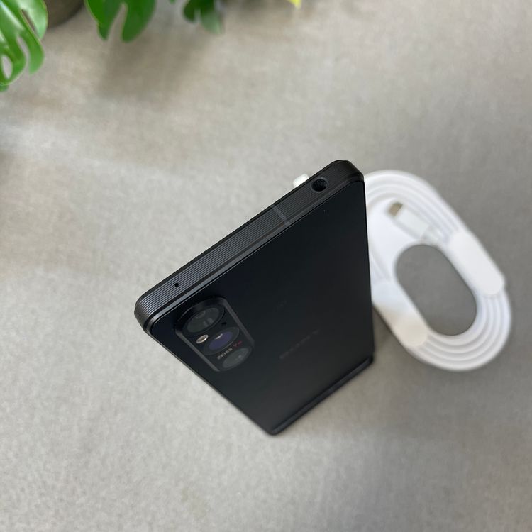 Sony Xperia 1 V SO-51D 256GB �֥�å� ������ SIM�ե꡼����̵��