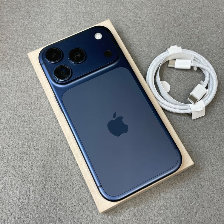 �Хåƥ꡼ 98% iPhone 17Pro 256GB �֥롼 ������SIM�ե꡼����̵��