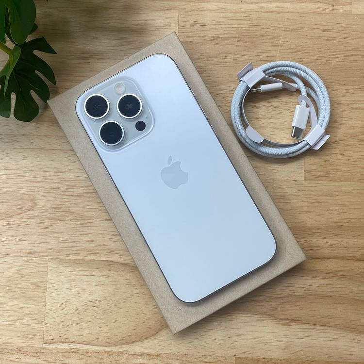 ����Ʊ�� iPhone16Pro 512GB �ۥ磻�� ������ SIM�ե꡼ ����̵��