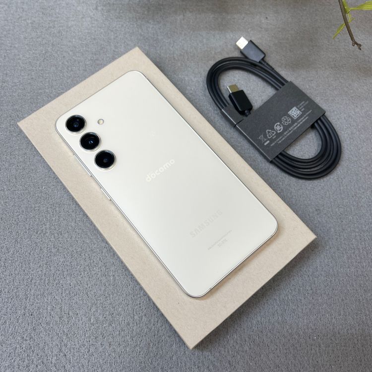 Galaxy S24 256GB SC-51E ��������������SIM�ե꡼����̵��