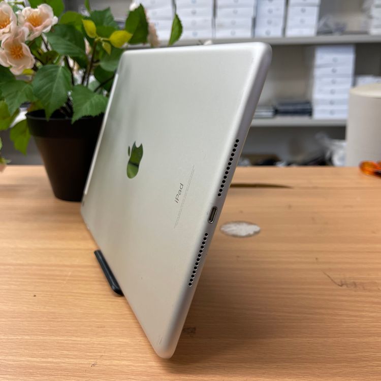 iPad 6 128GB WIFI + Cellularǡ̵