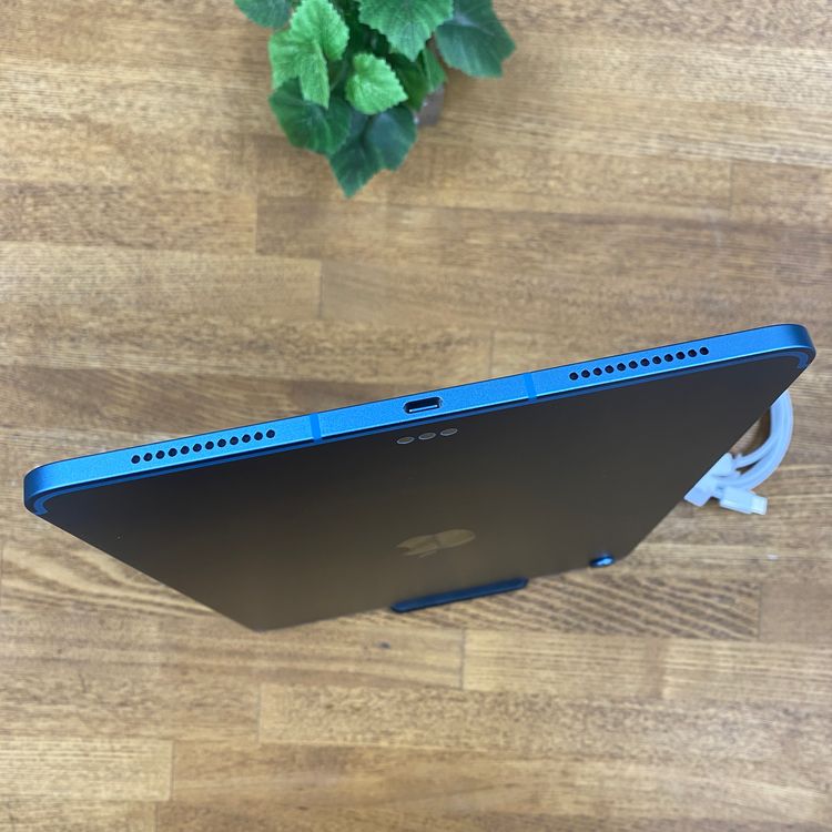 iPad Air(��5���� ) 64GB �֥롼  Wi-Fi + Cellular��ǥ� ����̵��