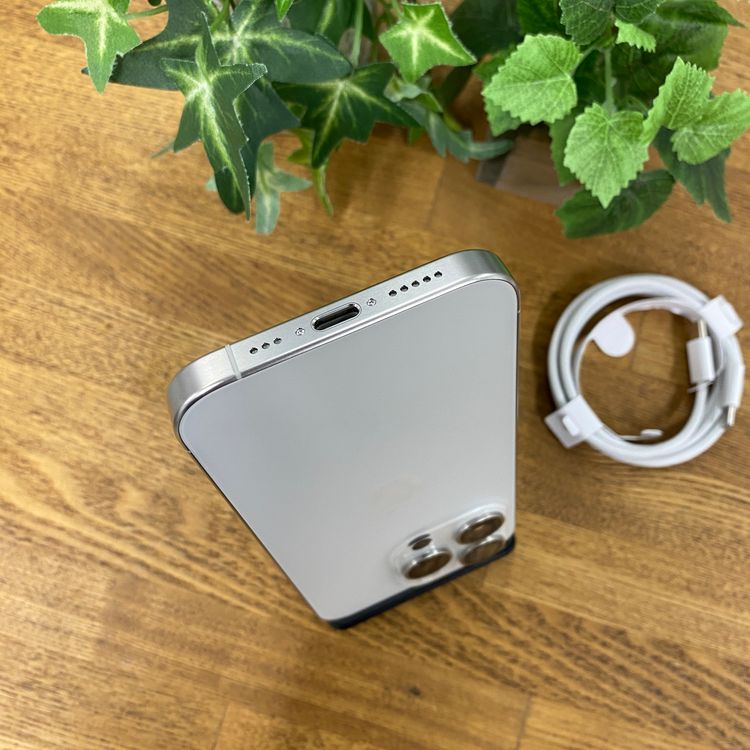 �Хåƥ꡼94% iPhone 15Pro 128GB �ۥ磻�� ������ SIM�ե꡼