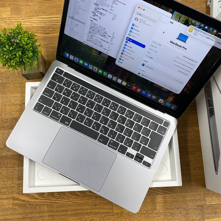 MacBook Pro 2020 13����� 512GB  ����̵��