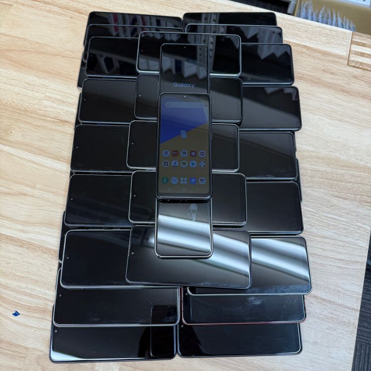 46�楻�å� Galaxy A21 Au/�ɥ����� �������¡� ����̵��