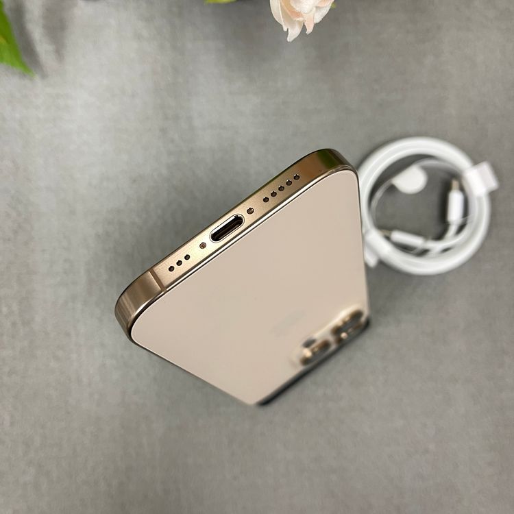 �Хåƥ꡼ 92% iPhone16Pro 256GB �ǥ����� ������ SIM�ե꡼����̵��