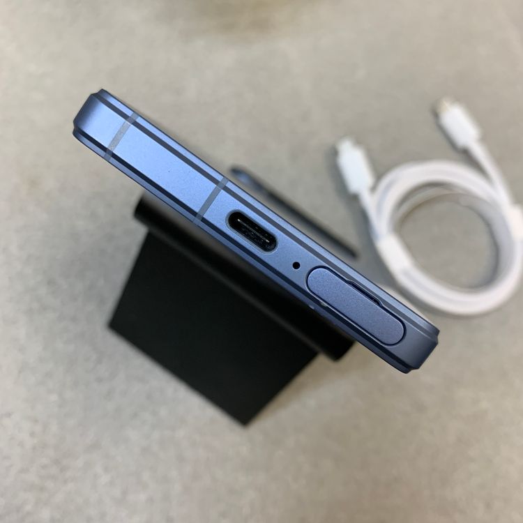 Xperia 5 V SO-53D 128GB �֥롼 �ɥ����� SIM�ե꡼ ����̵��