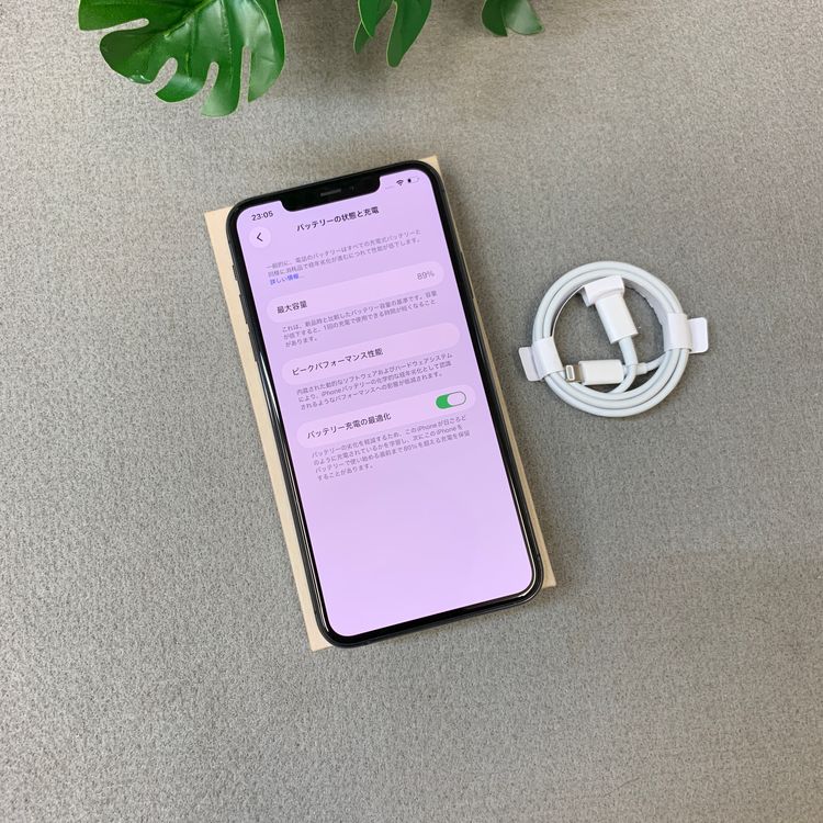 �Хåƥ꡼ 89%iPhone11 ProMax 256GB  ������SIM�ե꡼ ����̵��