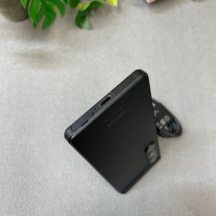 Sony Xperia 1 V SO-51D 256GB �֥�å� ������ SIM�ե꡼����̵��