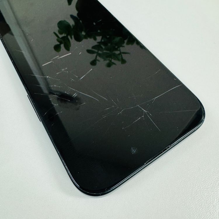 iPhone15 256GB �֥�å������� SIM�ե꡼ ����̵��