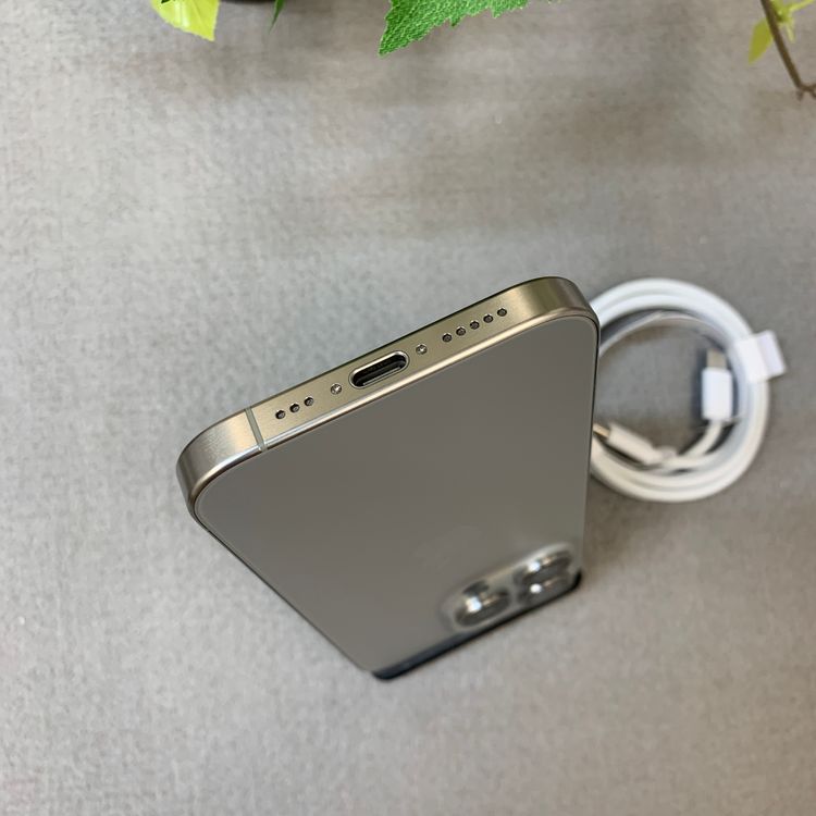 ����Ʊ�� iPhone 15Pro 128GB �ʥ����� ������ SIM�ե꡼����̵��