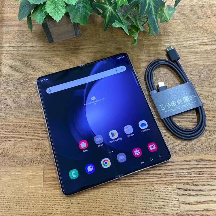����Ʊ�� Galaxy Z Fold5 256GB ���������֥롼 ������SIM�ե꡼����̵��