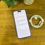 iPhone 15Pro 256GB �ۥ磻�� ������ SIM�ե꡼ ����̵��