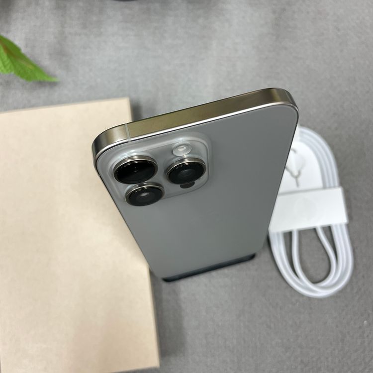 ����Ʊ�� iPhone 16ProMax 512GB �ʥ�����  ������ SIM�ե꡼����̵��