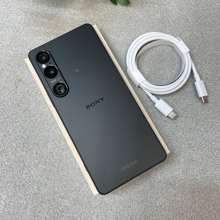 Sony Xperia 1 VI SOG13 256GB �֥�å� AU�� SIM�ե꡼����̵��