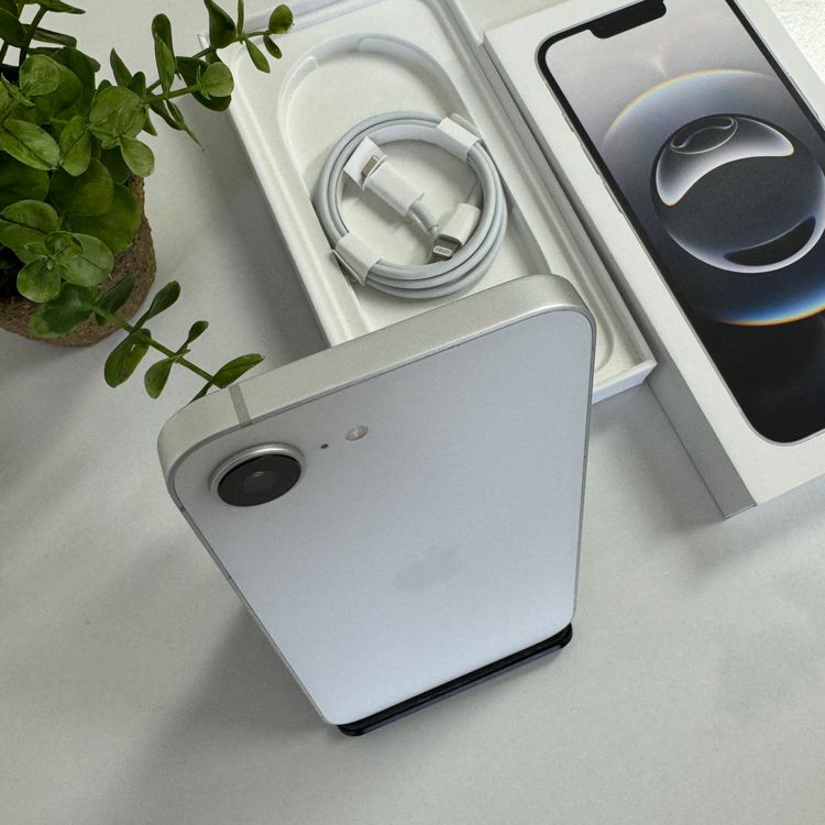 �Хåƥ꡼100% iPhone 16e 128GB �ۥ磻�� ������SIM�ե꡼����̵��