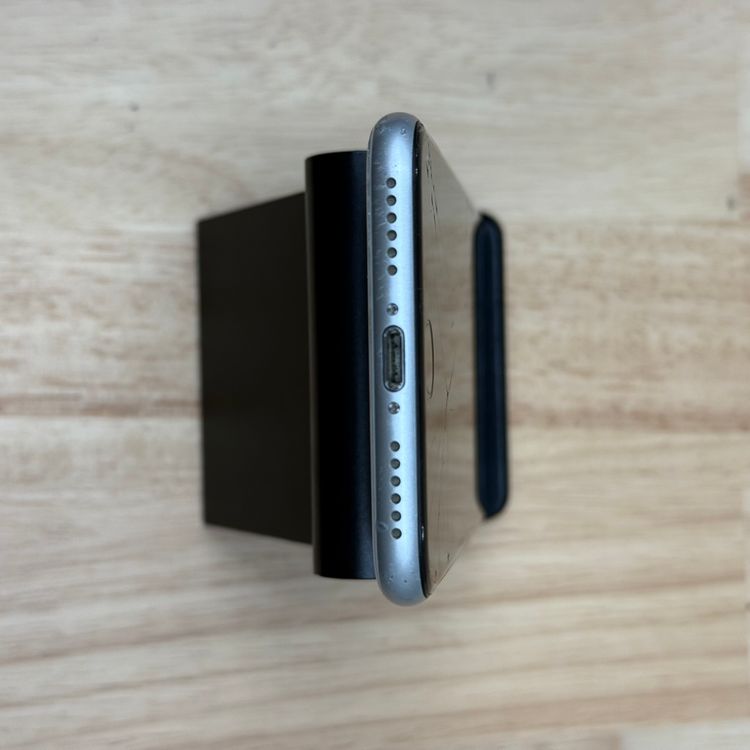 iPhoneSE 2 64GB SIMե꡼ ۥ磻 ̵