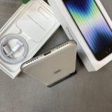 �Хåƥ꡼ 97% iPhone SE3 64GB �������饤�� ������ SIM�ե꡼ ����̵��